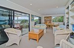 Waiheke Beach on Oneroa: Lounge