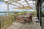 Waiheke Beach on Oneroa: Deck