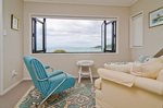 Waiheke Beach on Oneroa: bedroom lounge 2