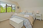 Waiheke Beach on Oneroa: Upstairs bedroom 2