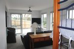Waiheke Bayview Bungalow (Guest Suite): Lounge in suite