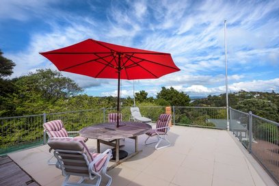 Waiheke Castaway House: 8386-Edit