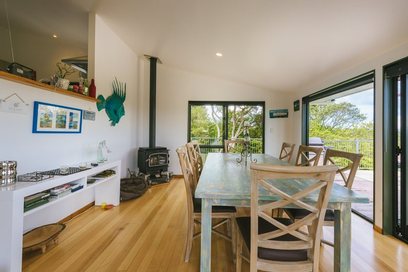 Waiheke Castaways: 8387