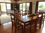 Waiheke Omaha Escape: Dining room