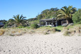 Waiheke The Black Bach: Beach front holiday home Palm Beach