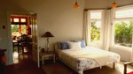 Waiheke Windmill Cottage: master bedroom