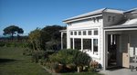 Waiheke Windmill Cottage: Flat lawn