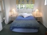 Waiheke Waimarama Cottage: Bedroom