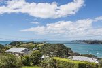Waiheke Trelawny: View from Oneroa holiday house