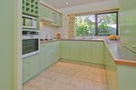 Waiheke Palm Beach Retreat: kitchen