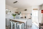 Waiheke Oneroa Central: Kitchen