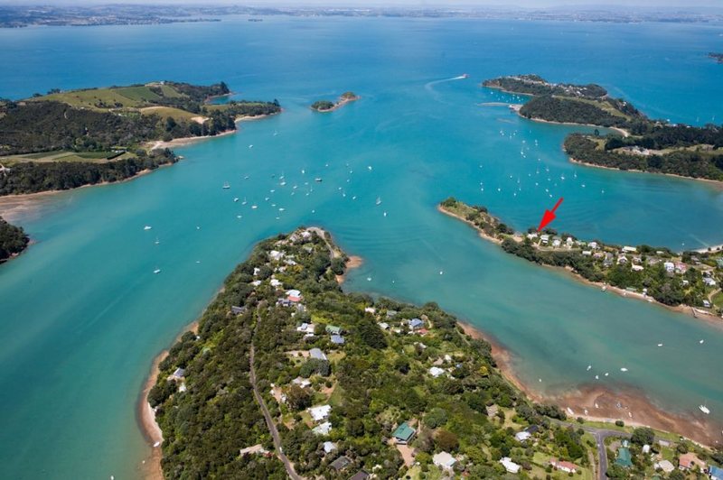 Putiki Bay Studio Visit Waiheke Holiday Houses