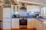 Waiheke Garden and Bird Haven: Appliances
