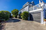 Waiheke Garden and Bird Haven: Parking