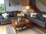Waiheke Beach Barn: Lounge at Rocky Bay holiday house