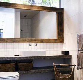 Waiheke Tui View: bathroom cottage corrected