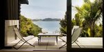 Waiheke Tui Estate: Tui Glen outdoor fireplace